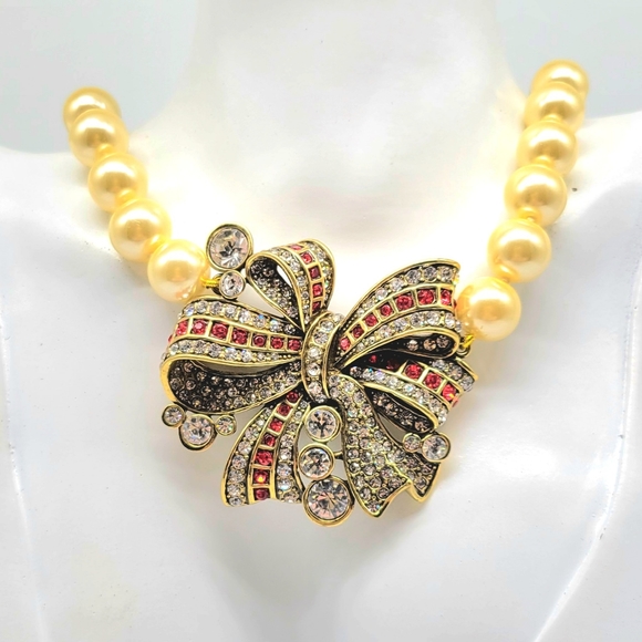 Heidi Daus Garnet and Diamond Swarovski Crystal Bow Necklace with Ivory Pearls - Picture 6 of 12